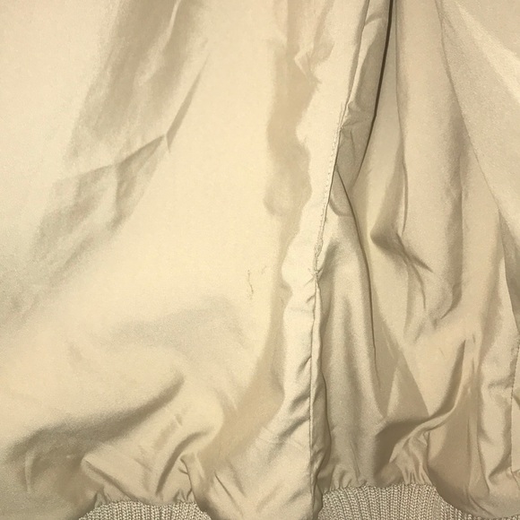 Vest - Picture 5 of 5